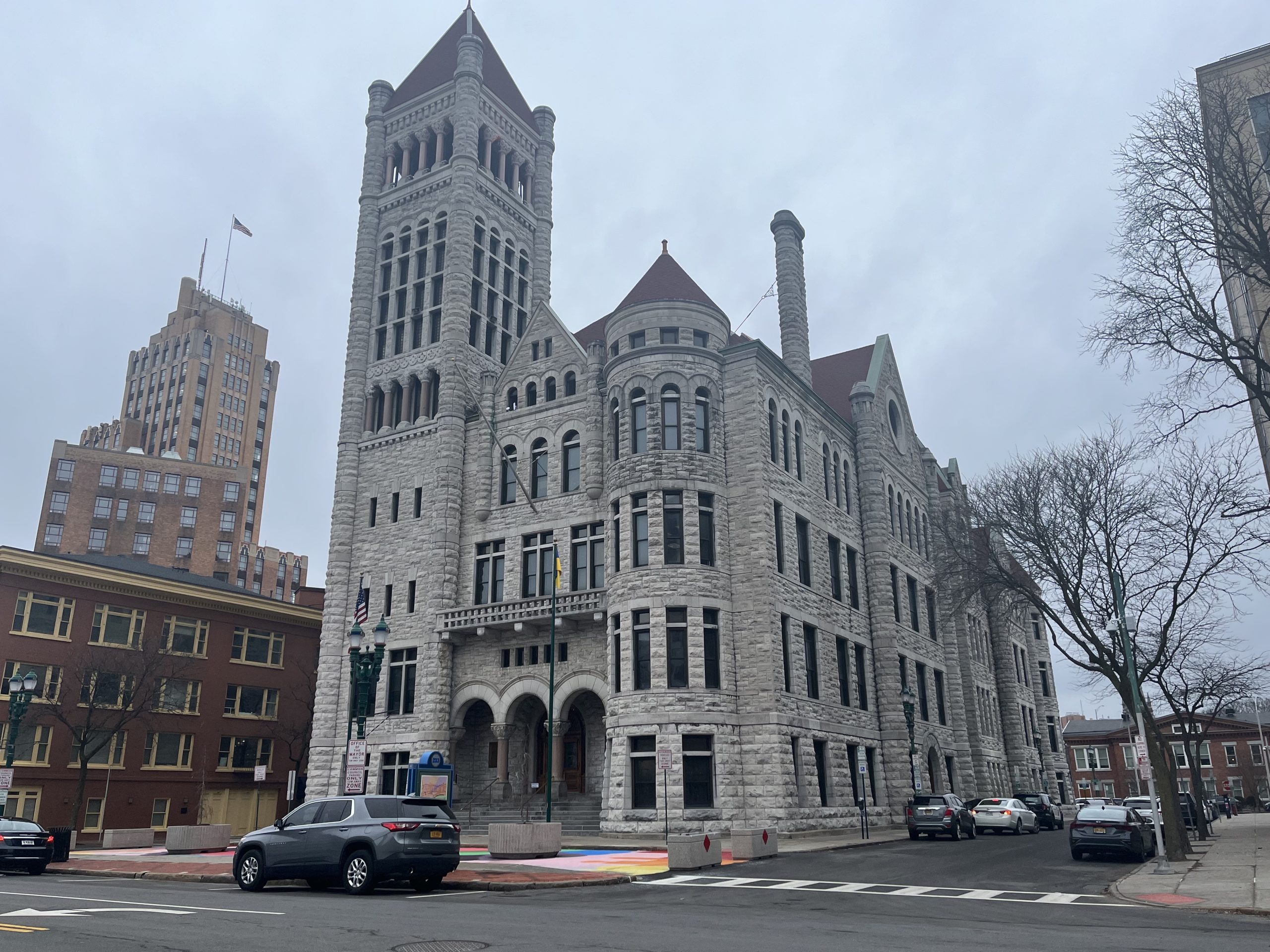 Syracuse lawmakers debate renewing contract for Veo bike and scooter ...